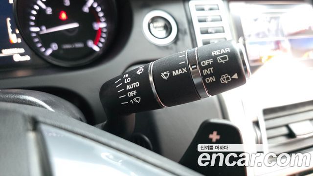 Land Rover Discovery Sport 2.0 TD4 HSE Luxury 2016 — фото 18