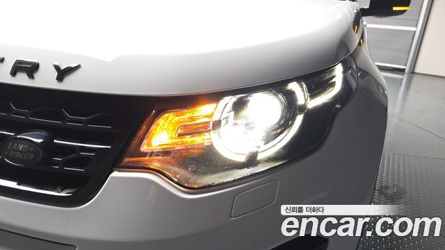 Land Rover Discovery Sport 2.0 TD4 HSE Luxury 2016 — фото 22
