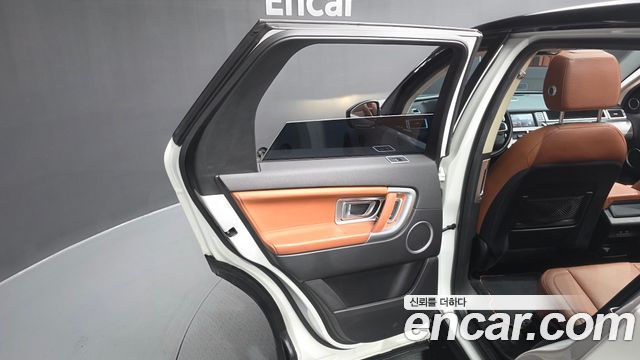 Land Rover Discovery Sport 2.0 TD4 HSE Luxury 2016 — фото 25