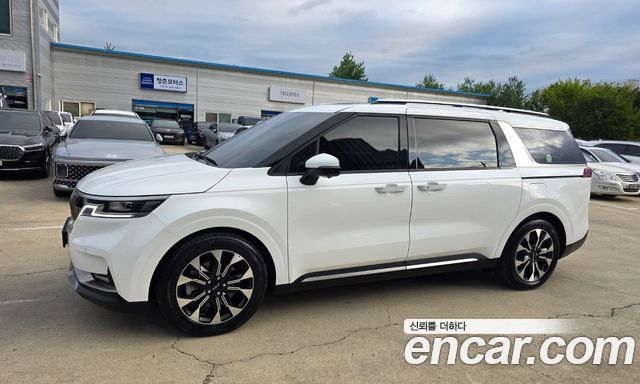Kia Carnival (IV) Gasoline 7-Seater Signature 2023 — фото 2