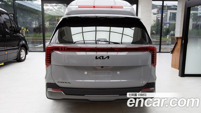 Kia Carnival (IV) HEV 9-Seater Hi-Limousine (Special vehicle) 2026 — фото 4