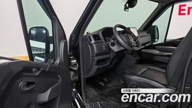 Renault Korea Master 2.3 Van L 2022 — фото 10