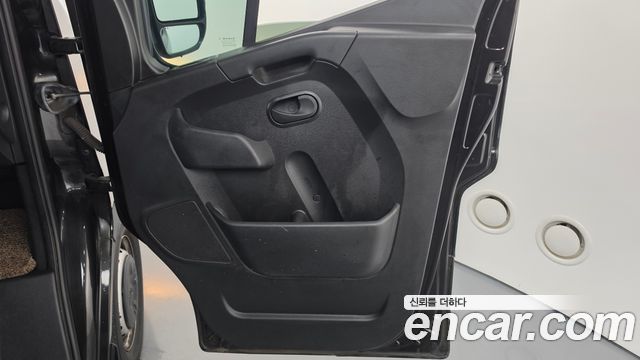 Renault Korea Master 2.3 Van L 2022 — фото 24
