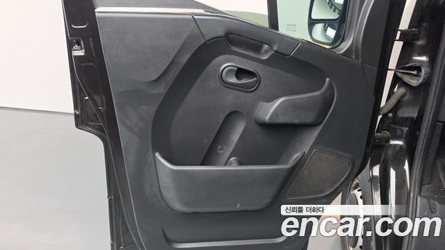 Renault Korea Master 2.3 Van L 2022 — фото 25
