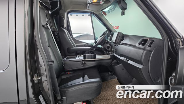 Renault Korea Master 2.3 Van L 2022 — фото 26