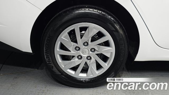 Hyundai Avante (CN7) 1.6 Smart 2023 — фото 5