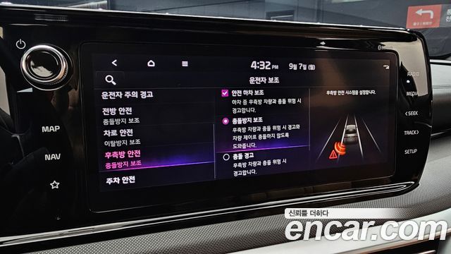 Kia K5 Hybrid (III) Prestige 2022 — фото 18