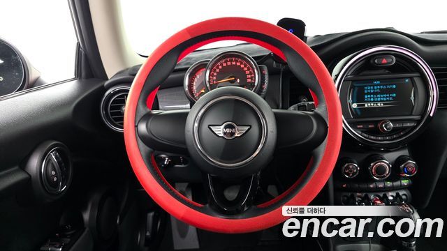MINI Cooper Standard Third Generation 2018 — фото 13
