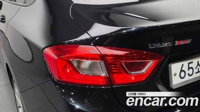 Chevrolet Cruze 1.4 Turbo LT Deluxe 2017 — фото 23