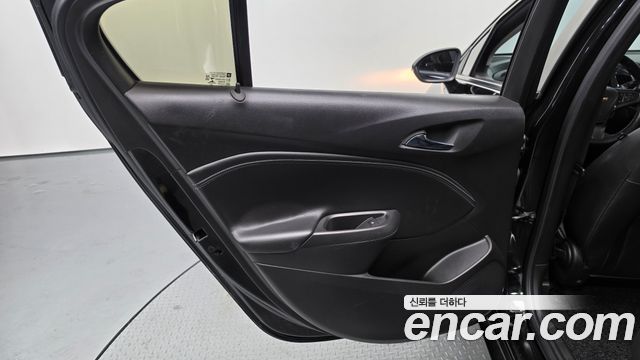 Chevrolet Cruze 1.4 Turbo LT Deluxe 2017 — фото 25