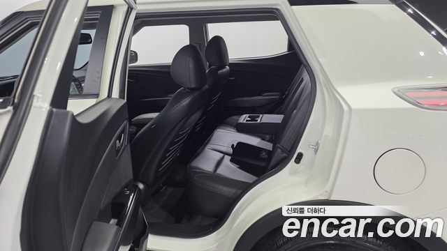 KG Mobility (SsangYong) Tivoli 1.6 2WD V1 2024 — фото 15