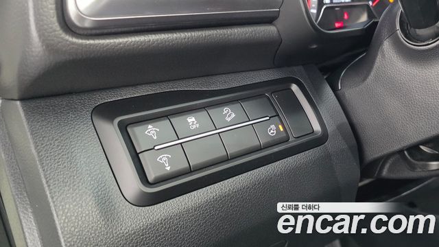 KG Mobility (SsangYong) Tivoli 1.6 2WD V1 2024 — фото 24