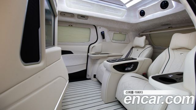 Kia Carnival (IV) Gasoline 9-Seater Hi Limousine (7-seater Limousine(Special vehicle) 2026 — фото 10