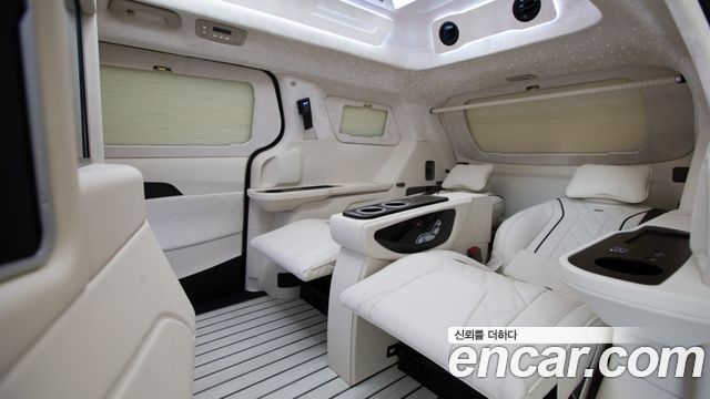 Kia Carnival (IV) Gasoline 9-Seater Hi Limousine (7-seater Limousine(Special vehicle) 2026 — фото 15