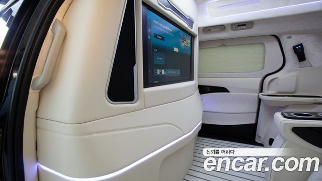 Kia Carnival (IV) Gasoline 9-Seater Hi Limousine (7-seater Limousine(Special vehicle) 2026 — фото 20