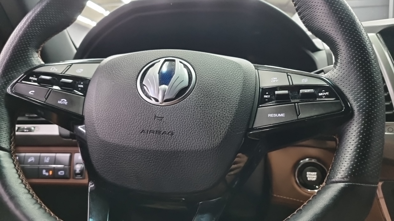 KG Mobility (SsangYong) Rexton Sports Khan Diesel 2.2 4WD Professional S (5-Link) 2019 — фото 18