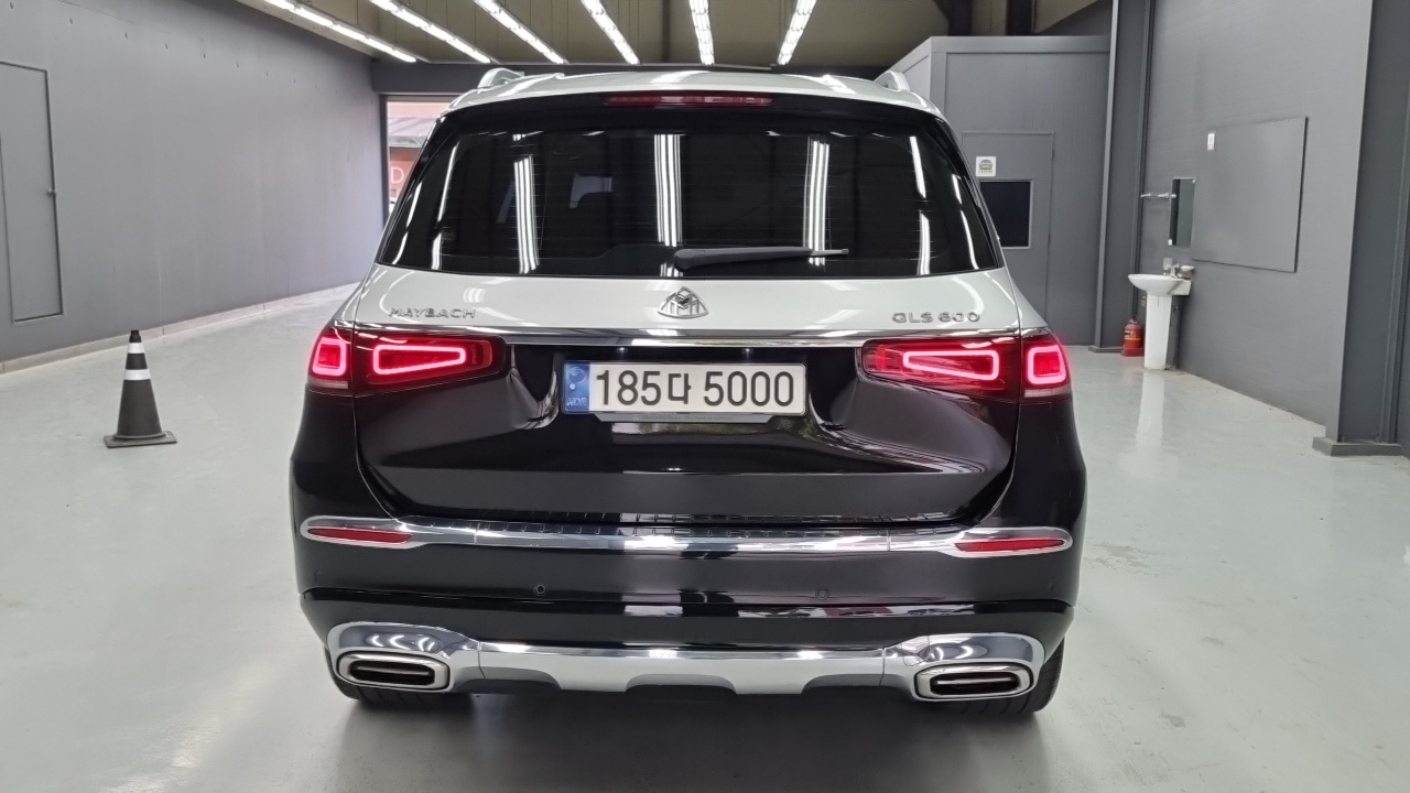 Mercedes-Benz GLS-Class (X167) Maybach GLS600 4MATIC 2021 — фото 5