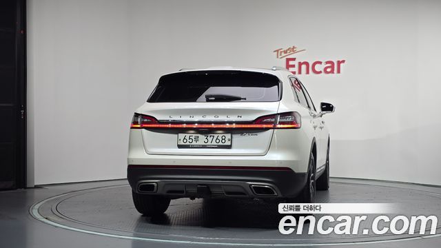 Lincoln Nautilus (I) 2.7 Reserve AWD 2019 — фото 4