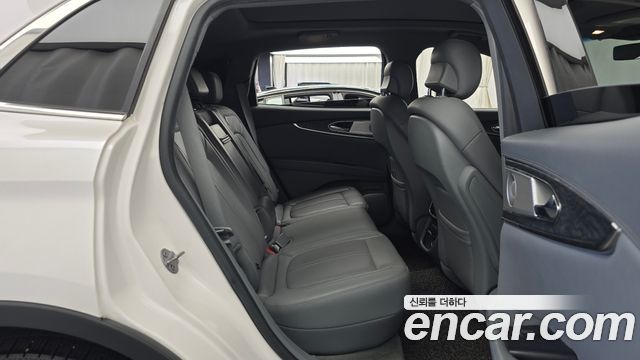 Lincoln Nautilus (I) 2.7 Reserve AWD 2019 — фото 15