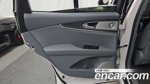 Lincoln Nautilus (I) 2.7 Reserve AWD 2019 — фото 31