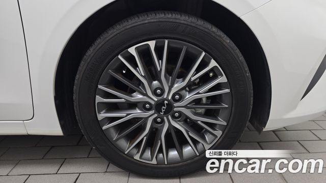 Kia K3 (II) 1.6 Prestige 2022 — фото 21