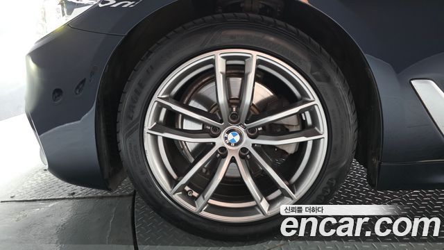 BMW 5 Series (G30) 520d M Sport Package Plus 2019 — фото 5