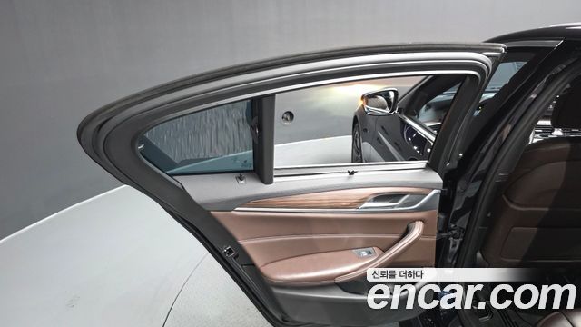 BMW 5 Series (G30) 520d M Sport Package Plus 2019 — фото 25