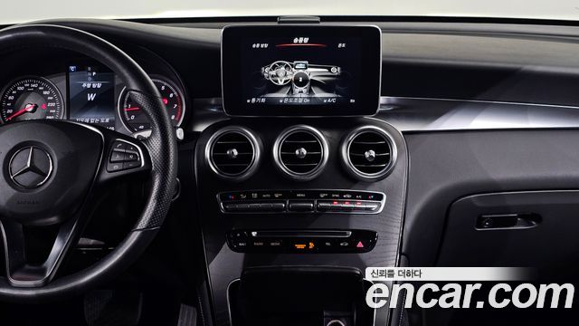 Mercedes-Benz GLC-Class (X253) GCL300 4MATIC Coupe 2019 — фото 14