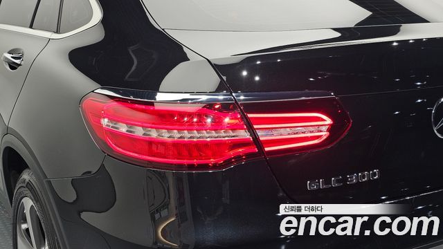 Mercedes-Benz GLC-Class (X253) GCL300 4MATIC Coupe 2019 — фото 23