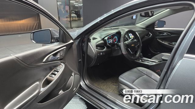 Chevrolet Malibu 2.0 Turbo LT Permium 2017 — фото 10