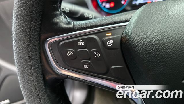 Chevrolet Malibu 2.0 Turbo LT Permium 2017 — фото 19