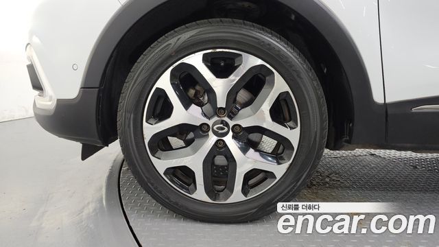 Renault Korea QM3 RE 2019 — фото 5