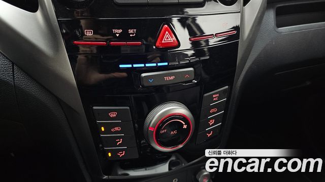 KG Mobility (SsangYong) Tivoli Diesel LX 2WD 2016 — фото 15
