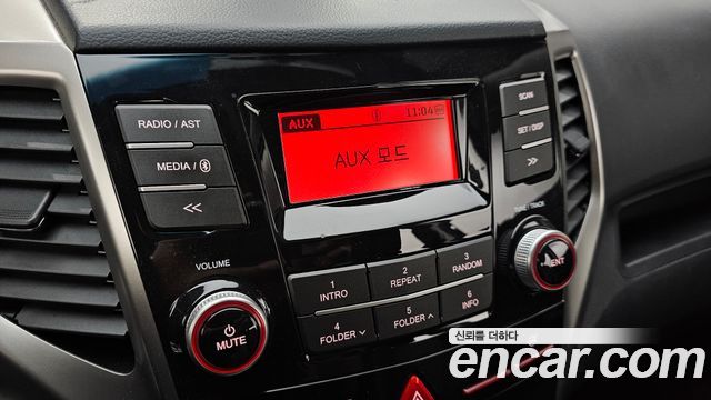 KG Mobility (SsangYong) Tivoli Diesel LX 2WD 2016 — фото 18