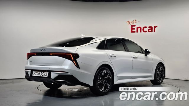Kia K5 (III) 2.0 Noblesse 2025 — фото 2