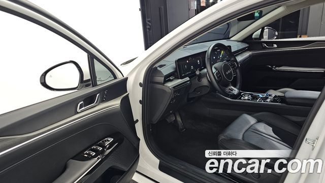 Kia K5 (III) 2.0 Noblesse 2025 — фото 10