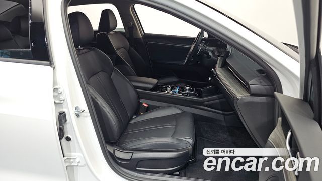 Kia K5 (III) 2.0 Noblesse 2025 — фото 12