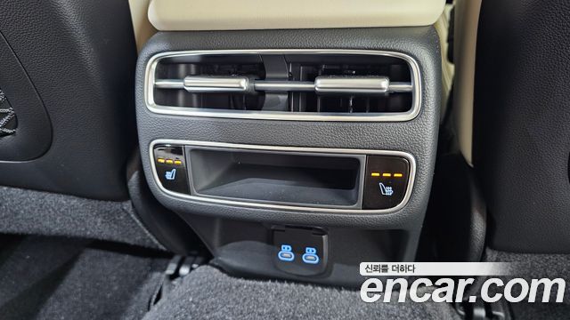 Genesis GV70 2.5T Gasoline AWD 2026 — фото 19
