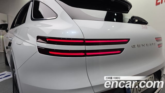 Genesis GV70 2.5T Gasoline AWD 2026 — фото 23