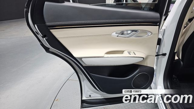 Genesis GV70 2.5T Gasoline AWD 2026 — фото 25