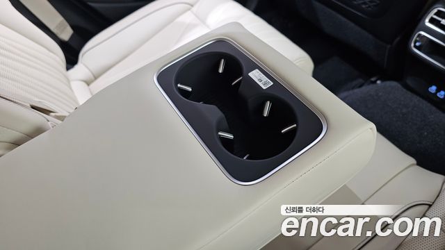 Genesis GV70 2.5T Gasoline AWD 2026 — фото 32