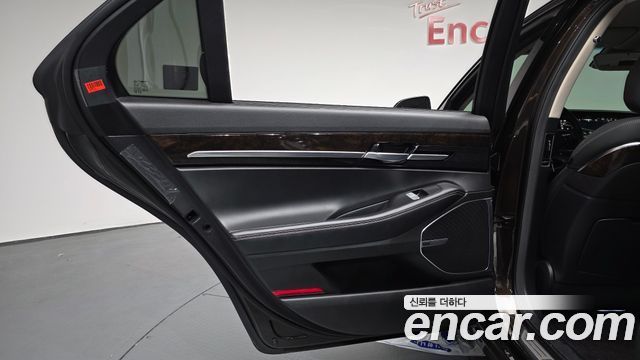 Genesis G90 3.8 AWD Premium Luxury 2019 — фото 25