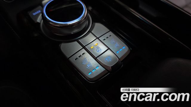 Genesis G90 3.8 AWD Premium Luxury 2019 — фото 27