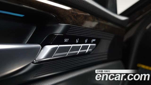 Genesis G90 3.8 AWD Premium Luxury 2019 — фото 34