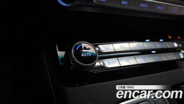 Genesis G90 3.8 AWD Premium Luxury 2019 — фото 40