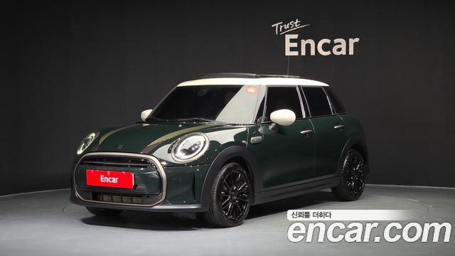 MINI Cooper 5Door Resolute Edition 3rd Gen 2023 — фото 1