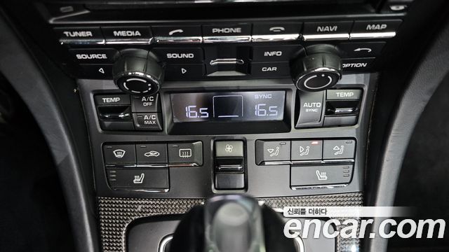 Porsche 911 Carrera GTS Cabriolet 991 2015 — фото 17
