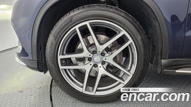 Mercedes-Benz GLE-Class (W166) GLE350 d 4MATIC Coupe 2017 — фото 5