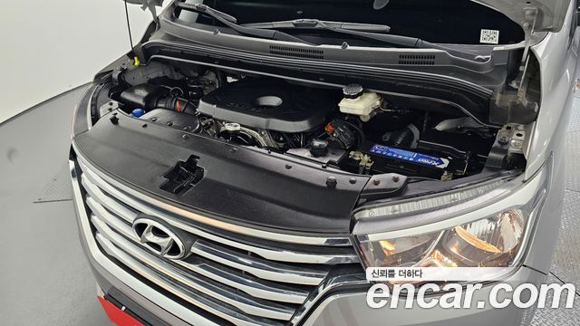 Hyundai Grand Starex 4WD Wagon 12-Seater Modern 2019 — фото 6