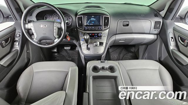 Hyundai Grand Starex 4WD Wagon 12-Seater Modern 2019 — фото 7